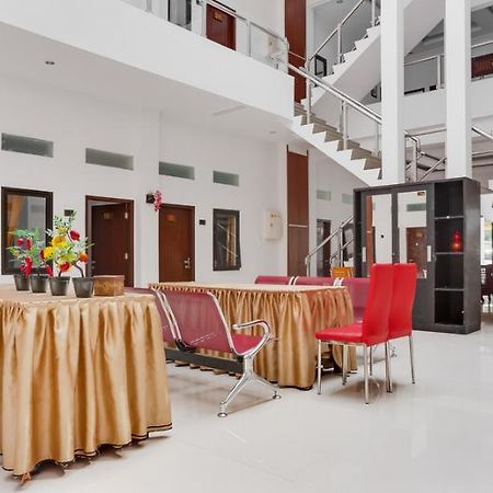 Reddoorz Near Jawa Timur Park 3 Malang Dış mekan fotoğraf