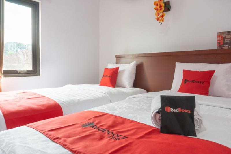Reddoorz Near Jawa Timur Park 3 Malang Dış mekan fotoğraf
